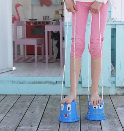 DIY Walking Bobbins - BS Toys