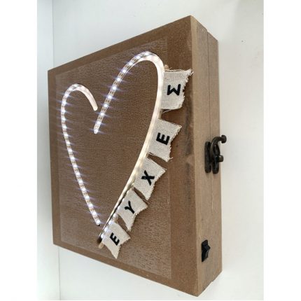 Ξύλινo Κουτί Φωτιζόμενο με LED Φωτισμό σε Σχήμα Καρδίας | ΛΣ6