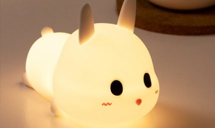 Designnest Meng Rabbit Night Lamp Κουνελάκι Φωτιστικό Νυκτός από Μαλακή Σιλικόνη με ΧρονοδιακόπτηMeng Rabbit Night Lamp Κουνελάκι Φωτιστικό Νυκτός από Μαλακή Σιλικόνη με Χρονοδιακόπτη