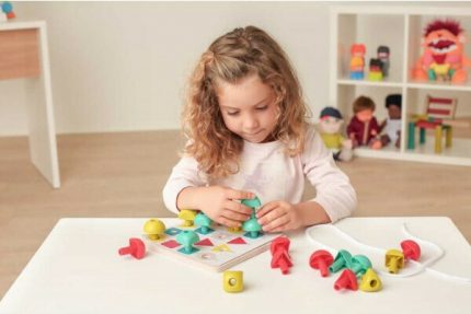 Σετ Δραστηριοτήτων Activity Pins Eco 3+, Miniland