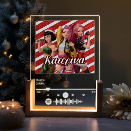 Χριστουγεννιάτικο LED Φωτιστικό με Tραγούδι “Huntrix – Golden” (26 cm x 20,6 cm x 3 mm) | 20922034