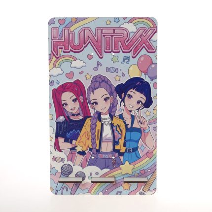 Πασχαλινή Λαμπάδα Huntrix (Music Pop Stars) με Ξύλινη Βάση Tablet ΠΛ-2638 30cm || Bellissimo