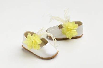 Χειροποίητη Βαπτιστική Μπαλαρίνα Πρώτα Βήματα για Κορίτσι Εκρού-Κίτρινο K638K | Everkid