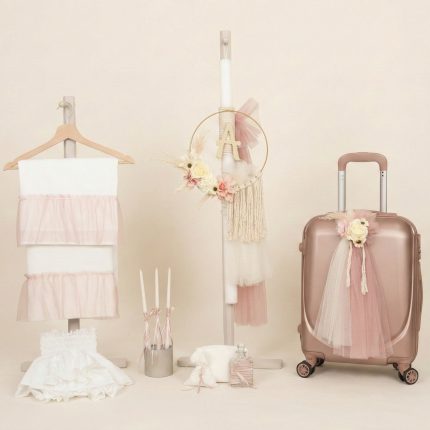 Σετ Βάπτισης για Κορίτσι με Θέμα Λουλούδια με Μονόγραμμα Εκρού-Σάπιο Μήλο 26110