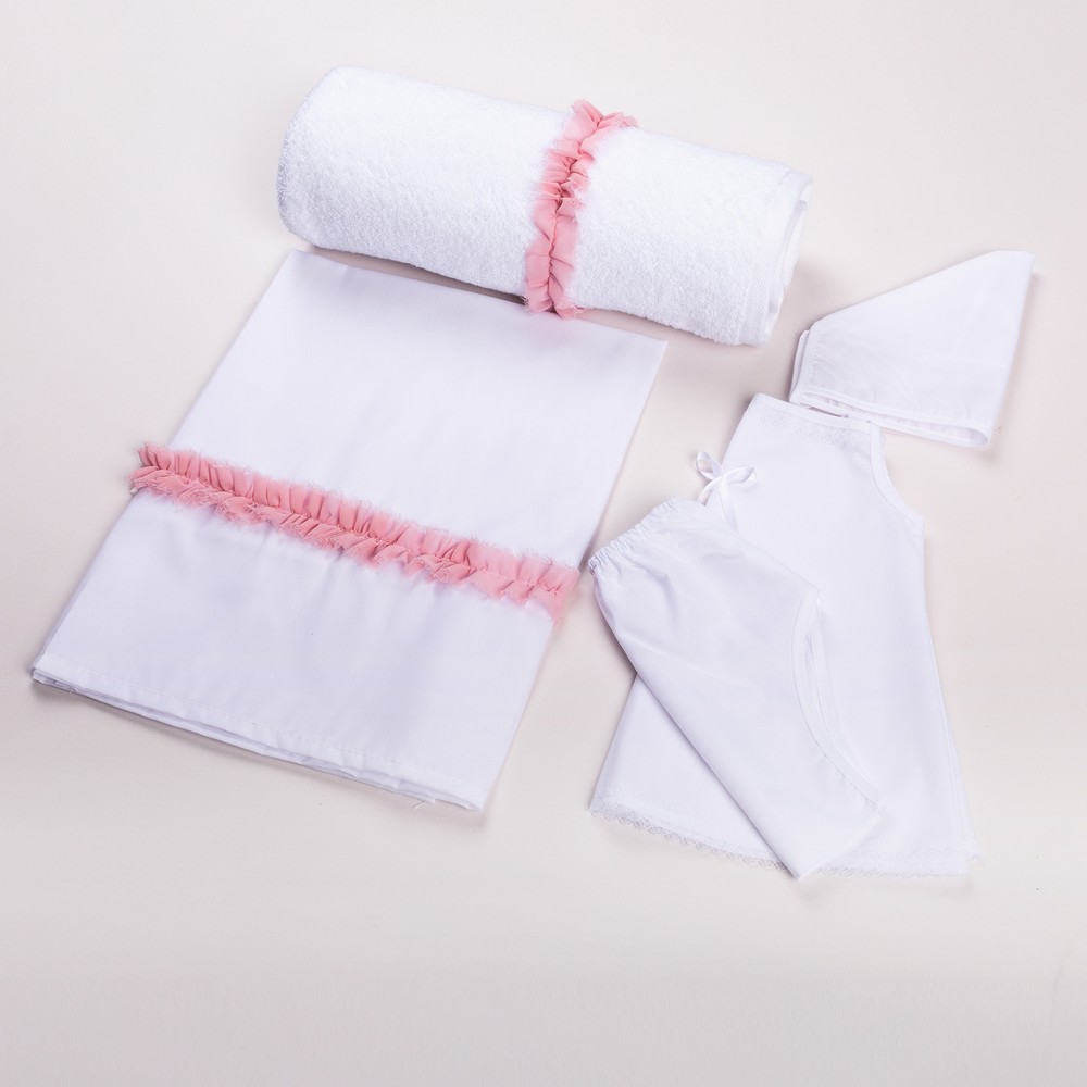 1300287_1-1000x1000 | La Vie en Rose White baby care set with pink trim: towel, blanket, bonnet, and one-piece outfit laid flat and ready for use.