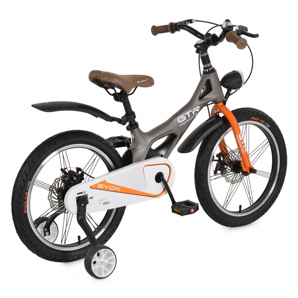 7462809-1000x1000 Kids' electric bike for beginners with training wheels, gray frame, orange front fork, brown seat and handlebars, white chain guard, black tires.